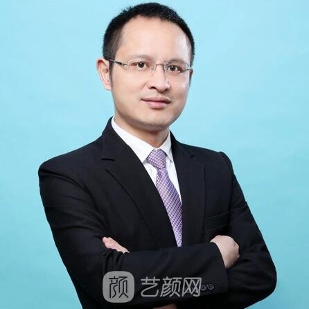 王强