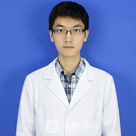 黄亚奔