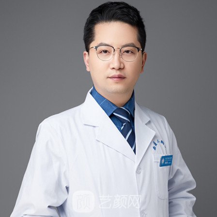 房志强
