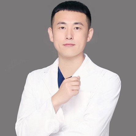 李墨