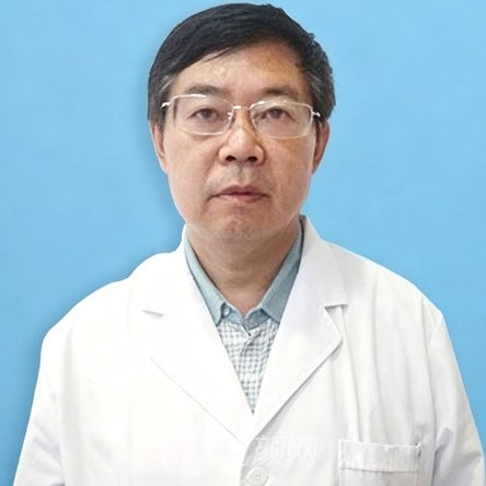 何茂文