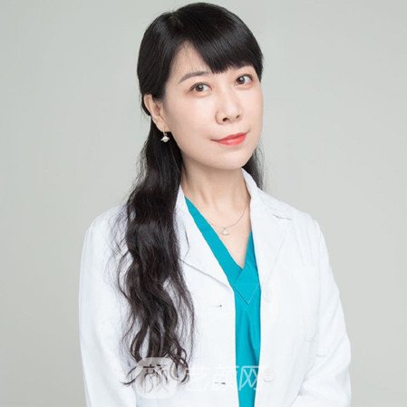 王梓