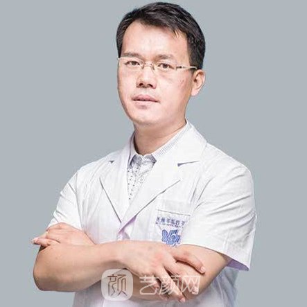 侯中华