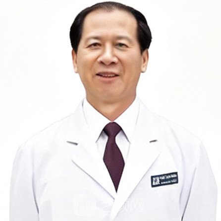 戚可名