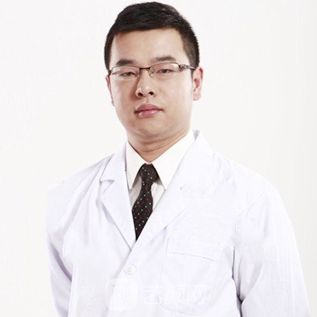 王明华