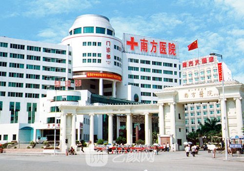 广州哪家植发好点?26年正