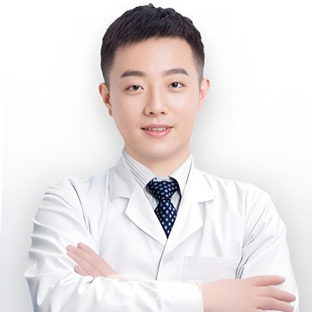 靳君