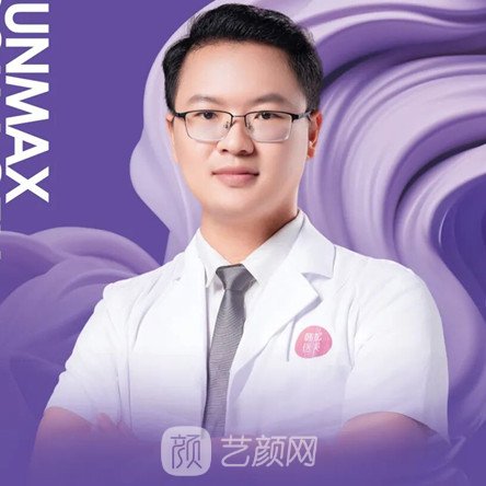 黄兴伟