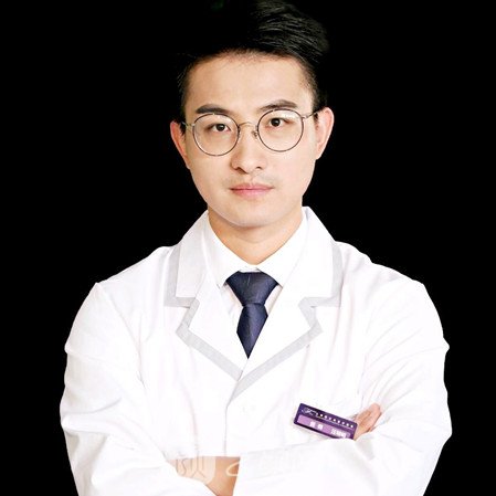 汪明明