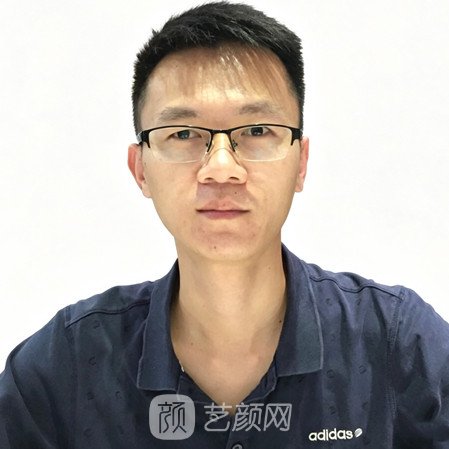 黄伟龙