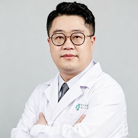 杨镓宁