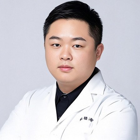 莫然
