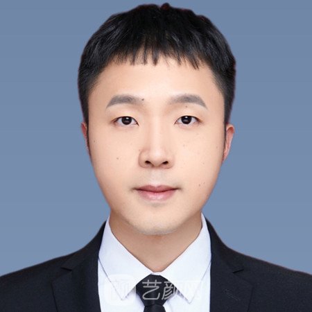 周磊