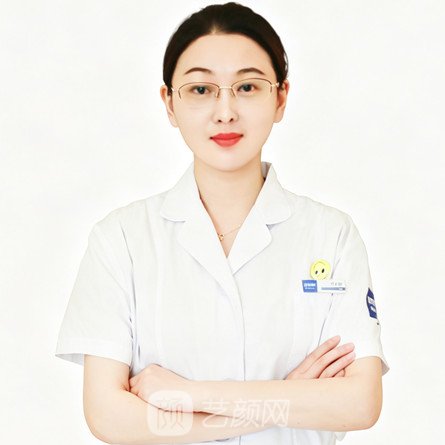 白翩翩