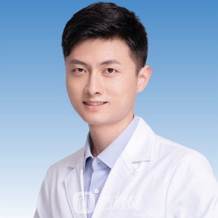 张校千