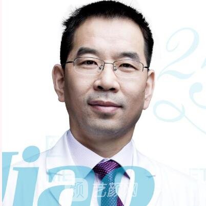 焦泽龙