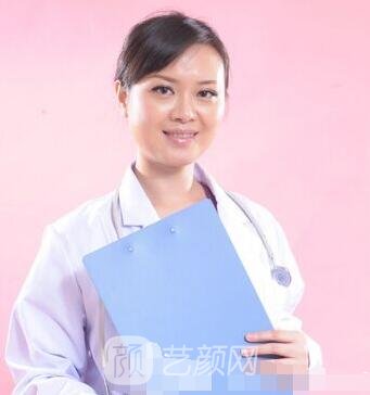 罗颖佳